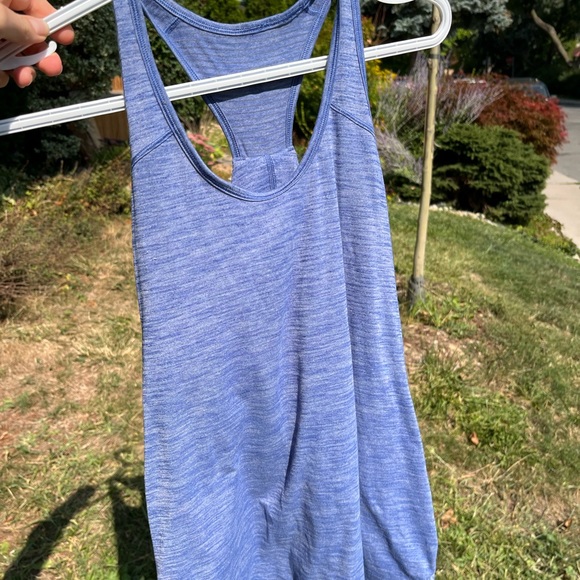 BUNDLE: Lululemon Size 4 Tops - Picture 8 of 16